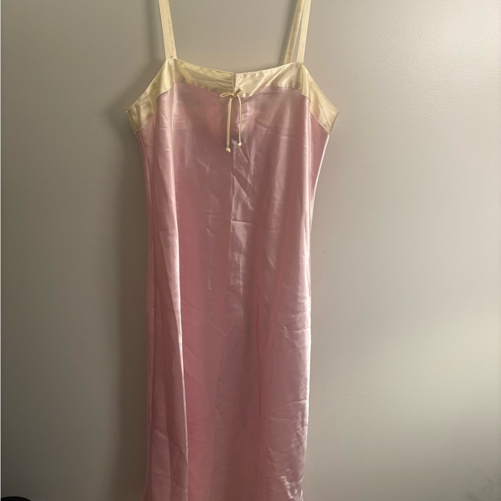 Jones New York Pink and Cream Satin Chemise - Medium